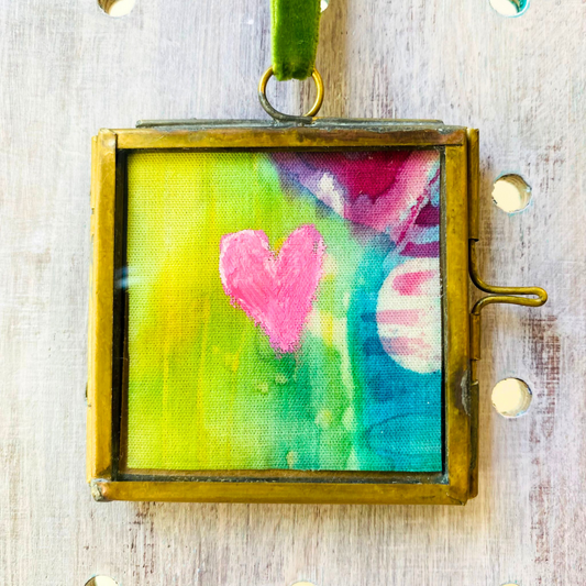 Hanging Heart Mini Frame - Pink Heart with Stripes and Green